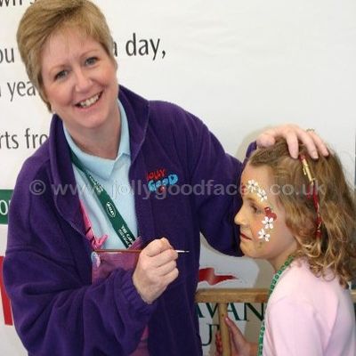 Face painter at caravan rally